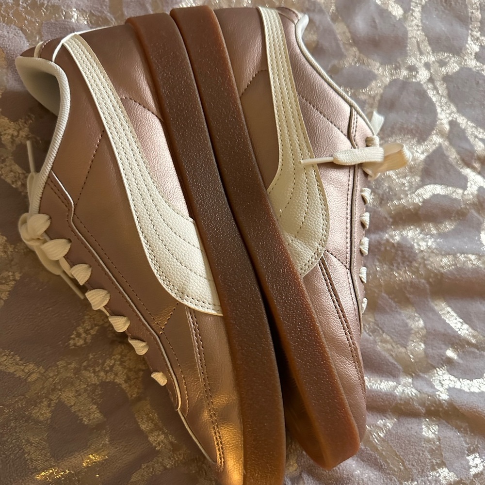 Puma Metallic Rose Gold Low-Top Sneakers with off white Laces. - Picture 7 of 10
